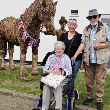 Notice Gallery for Barbara WOOD