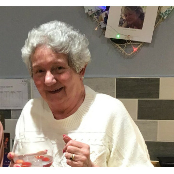 Photo of Margaret DICKINSON
