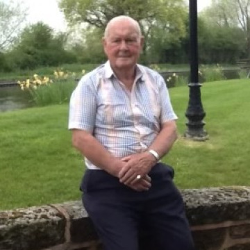 Photo of Kenneth Leslie MOLYNEUX