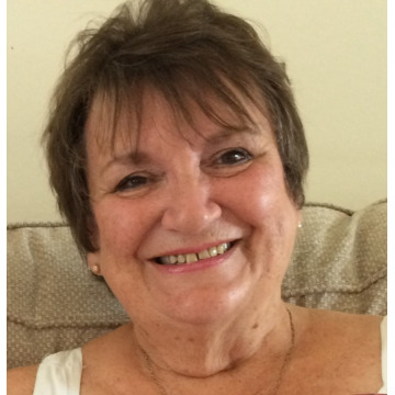 Notice Gallery for Yvonne LEVY