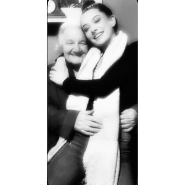 Photo for notice Audrey Iris HANDS