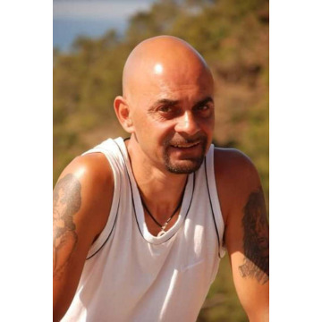 Notice Gallery for Hussain PAZIR