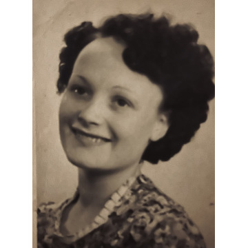 Photo of Sheila Betty CLIFTON