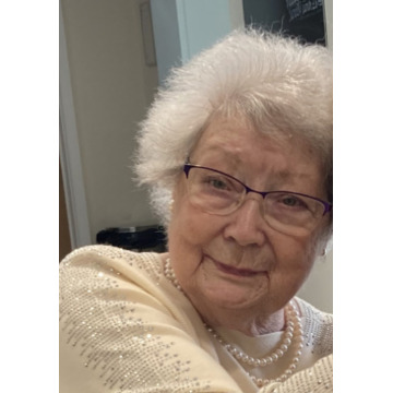 Photo of Joyce ROBERTS