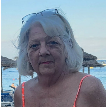 Photo of Shirley BLACK