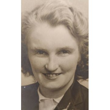 Photo of Beatrice Ellen WHITE