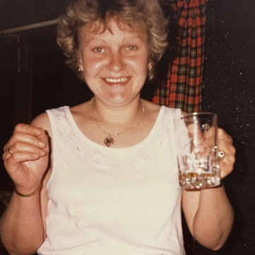 Photo of Susan MITCHELL