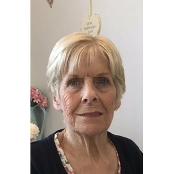 Notice Gallery for Pauline SKINNER