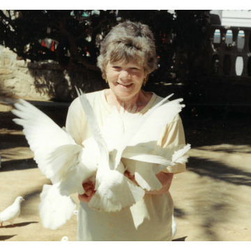 Photo of Eileen Margaret SHAKESPEARE