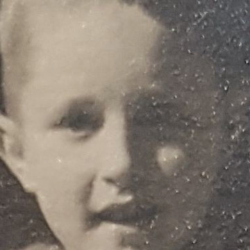 Notice Gallery for Gordon BENSON