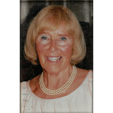 Photo of Lillian 'Jean' OATES