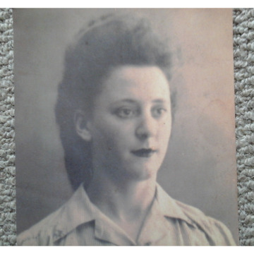 Photo of Muriel Alice POOLE