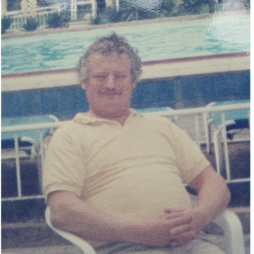 Photo of Howard Maitland STANDING