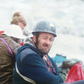 Notice Gallery for Bob HINTON