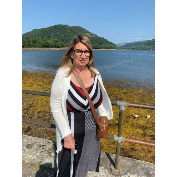 Photo of Wendy LAING