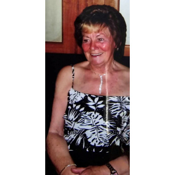 Notice Gallery for Margaret LINNEY (NÉE RADLEY, FORMERLY HENSON)