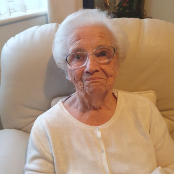 Photo of Barbara COOPER