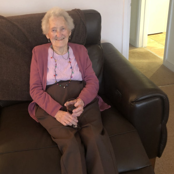 Photo of Dorothy PEELING