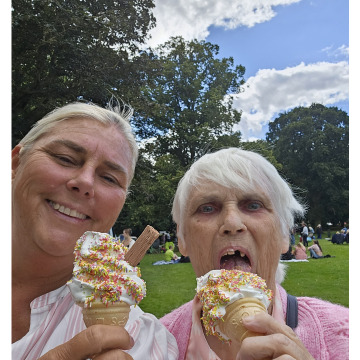 Notice Gallery for Sandra Iris SMITH