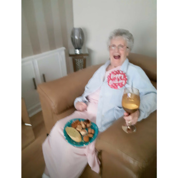 Notice Gallery for Margaret RUSSELL