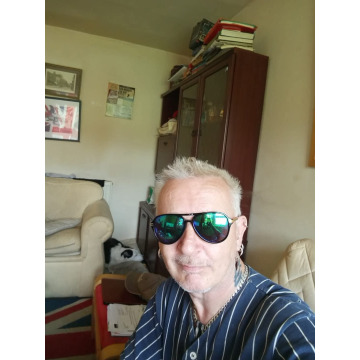 Notice Gallery for Ian MATTHEWS