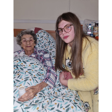 Photo of Mavis MOULDS