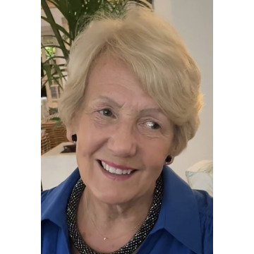 Photo of Lynne WOODHOUSE