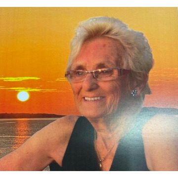 Photo of Gladys BIRD