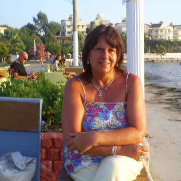 Photo of Julie MARRIOTT