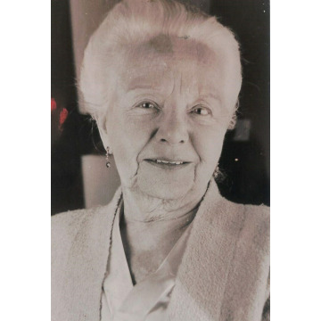 Photo of Barbara Mary DENNIS