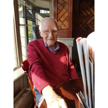 Photo of John SHELLIEN