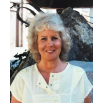 Photo of Maureen WOODS