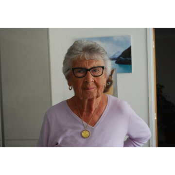 Photo of Nancy May SHAW