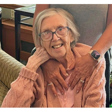 Photo of June HILTON