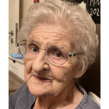 Notice Gallery for VERA FRYER