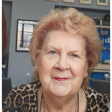 Photo of Pam DIXON