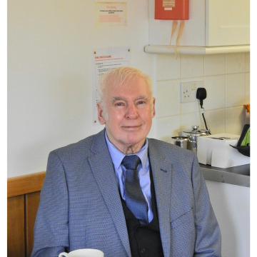 Photo of Peter LAND