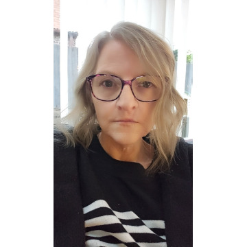 Photo of Karen MORRIS