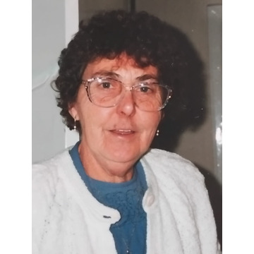Photo of Joyce DYER