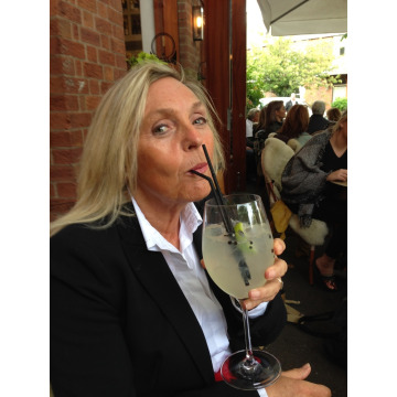 Notice Gallery for Elizabeth Jane KING