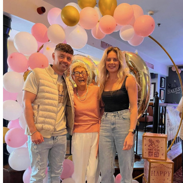 Photo for notice Mary DIXON