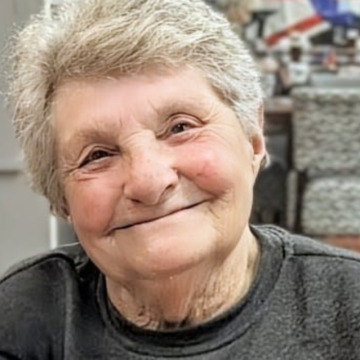 Photo of Jacqueline MANN