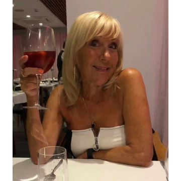 Photo of Julie MORRIS