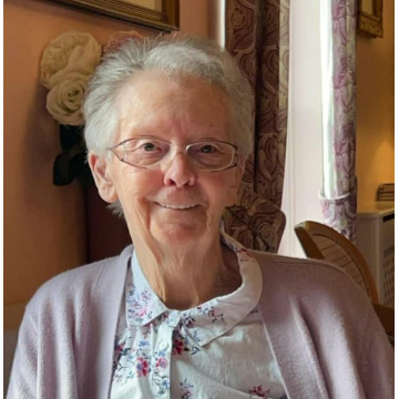 Photo of Marguerite HOLDEN