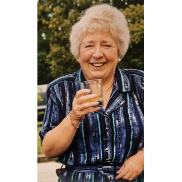 Photo of Margaret McLAREN (NEE DAKERS)