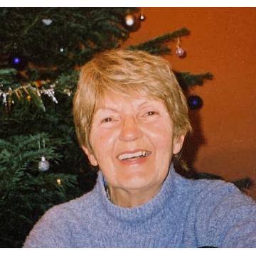 Photo of Ann Kathleen DAVEY (MBE)