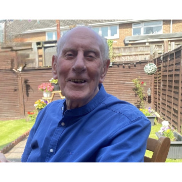 Photo of John KNIGHT