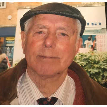 Photo of Peter HOWLETT