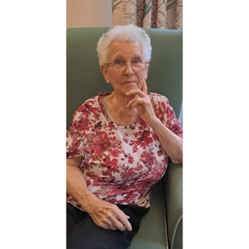 Photo of Helen MCNIVEN