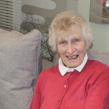 Photo of Phyllis Hilda YEOMANS